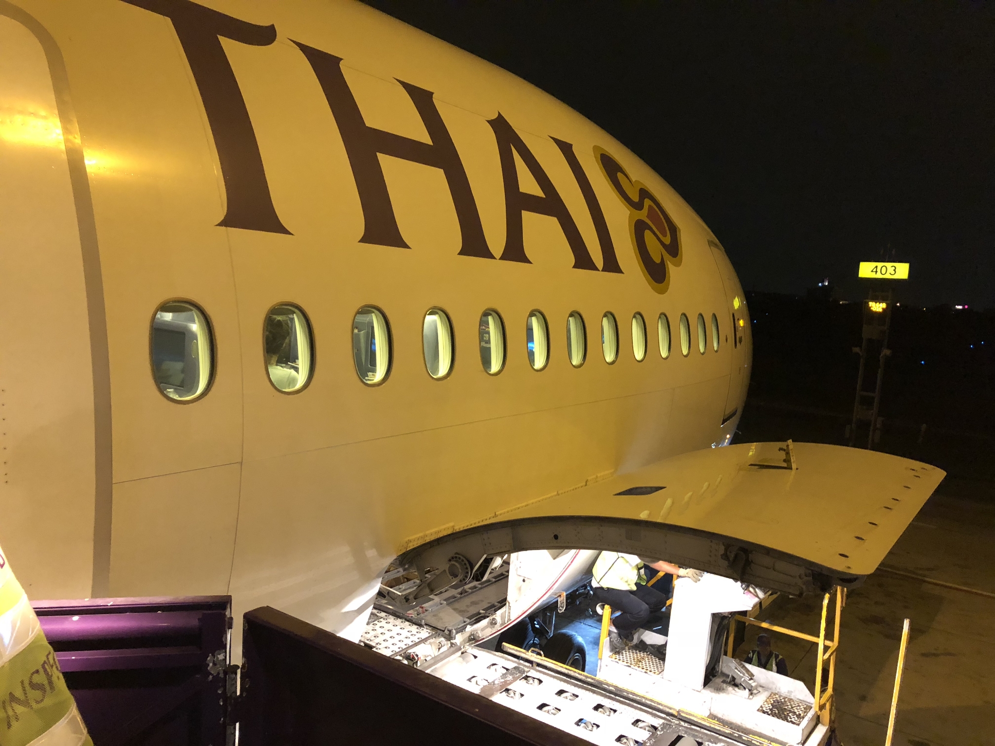 タイ航空車椅子搭機の様子